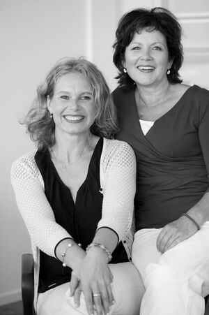 Foto (mit Annemarie van den Brink, links): © Bonnita Postma